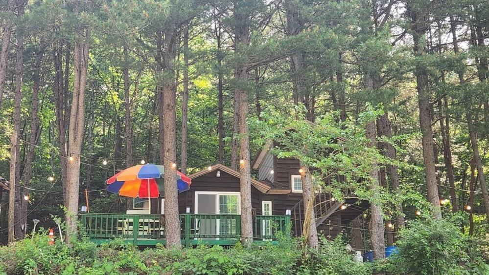 Hongcheon Gongjaksan Recreational Forest Pension Zewnętrze zdjęcie